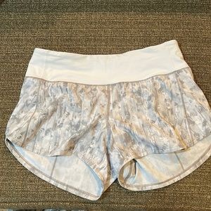 New without tag! Speed up mid rise 4”